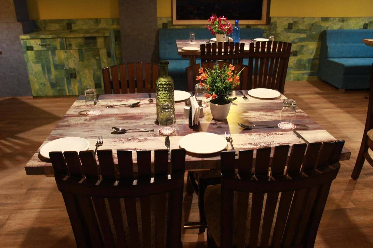 Hotel Dayal Shree Paradise Bhopal Esterno foto