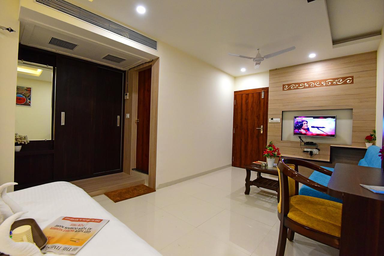 Hotel Dayal Shree Paradise Bhopal Esterno foto